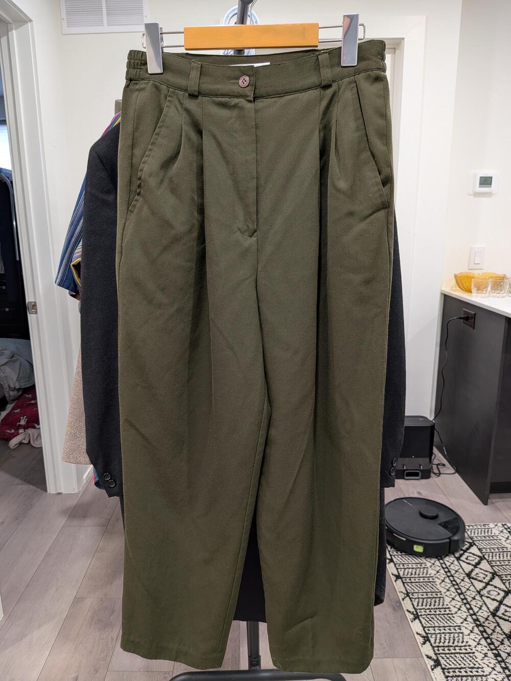 Michelle Brett Collection Olive Wool Blend Pleated Trousers Women's 10